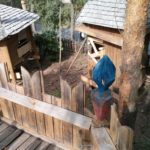 Blick von Turm 3 auf alle Türme auf dem Hof